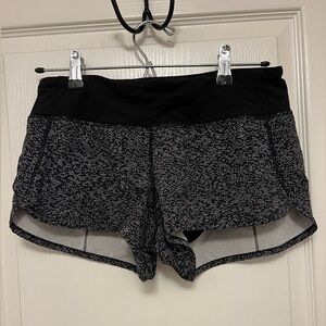 Lululemon Speed Up Lined Short 2.5” Black & White